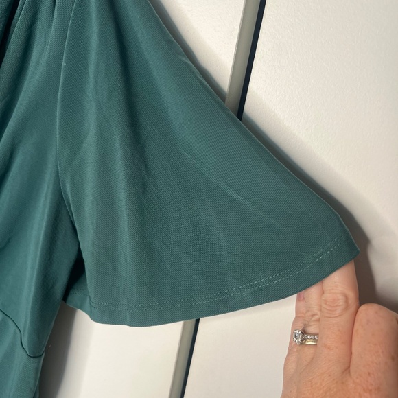 Daisy Fuentes Ruched Short Sleeve Blouse Women's Size Medium - Picture 5 of 6